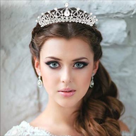 Accessories - Stunning Crystal Rhinestone Bridal Tiara Crown